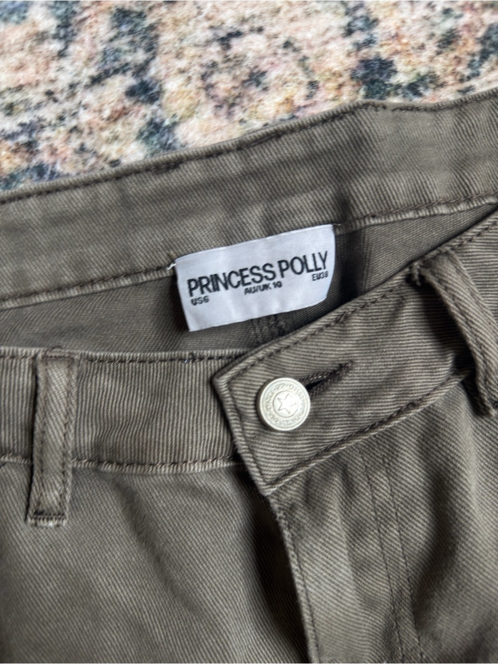 Princess Polly Hudsen Low Rise Longline Denim Cargo Shorts - Picture 5 of 5